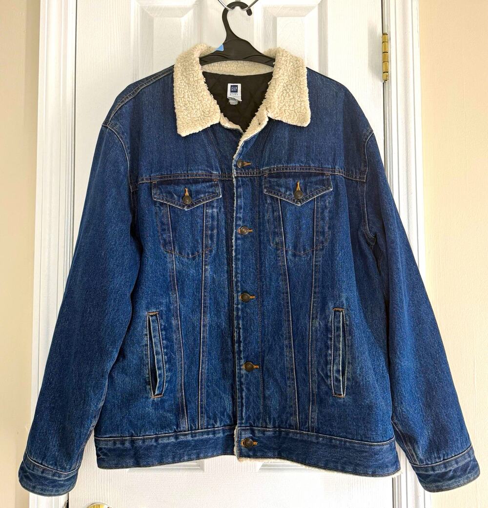 Gap Men's XL Blue Sherpa Lined Jean Jacket Button Front Relaxed Fit Pockets